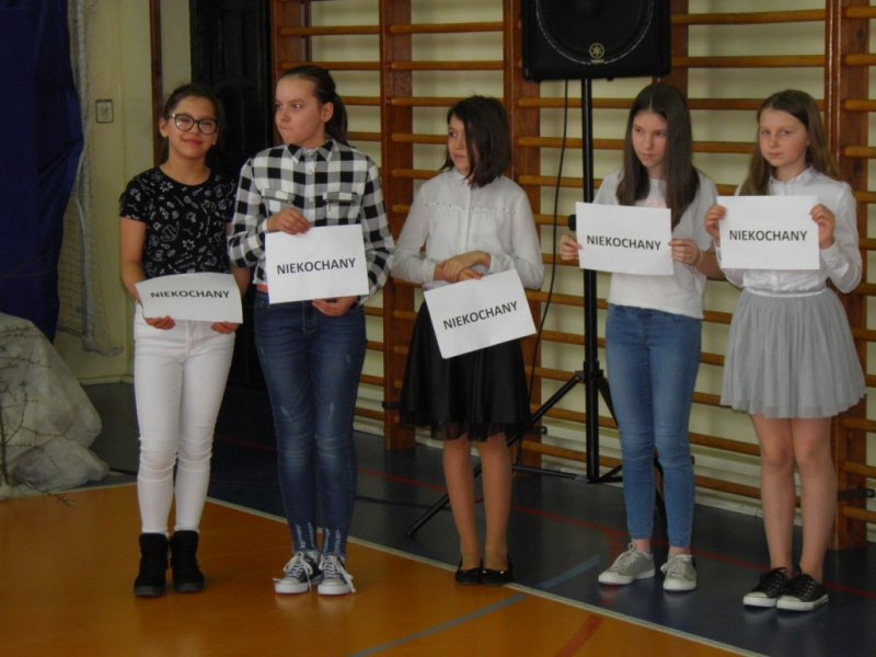 Przedstawienie "Niekochany"